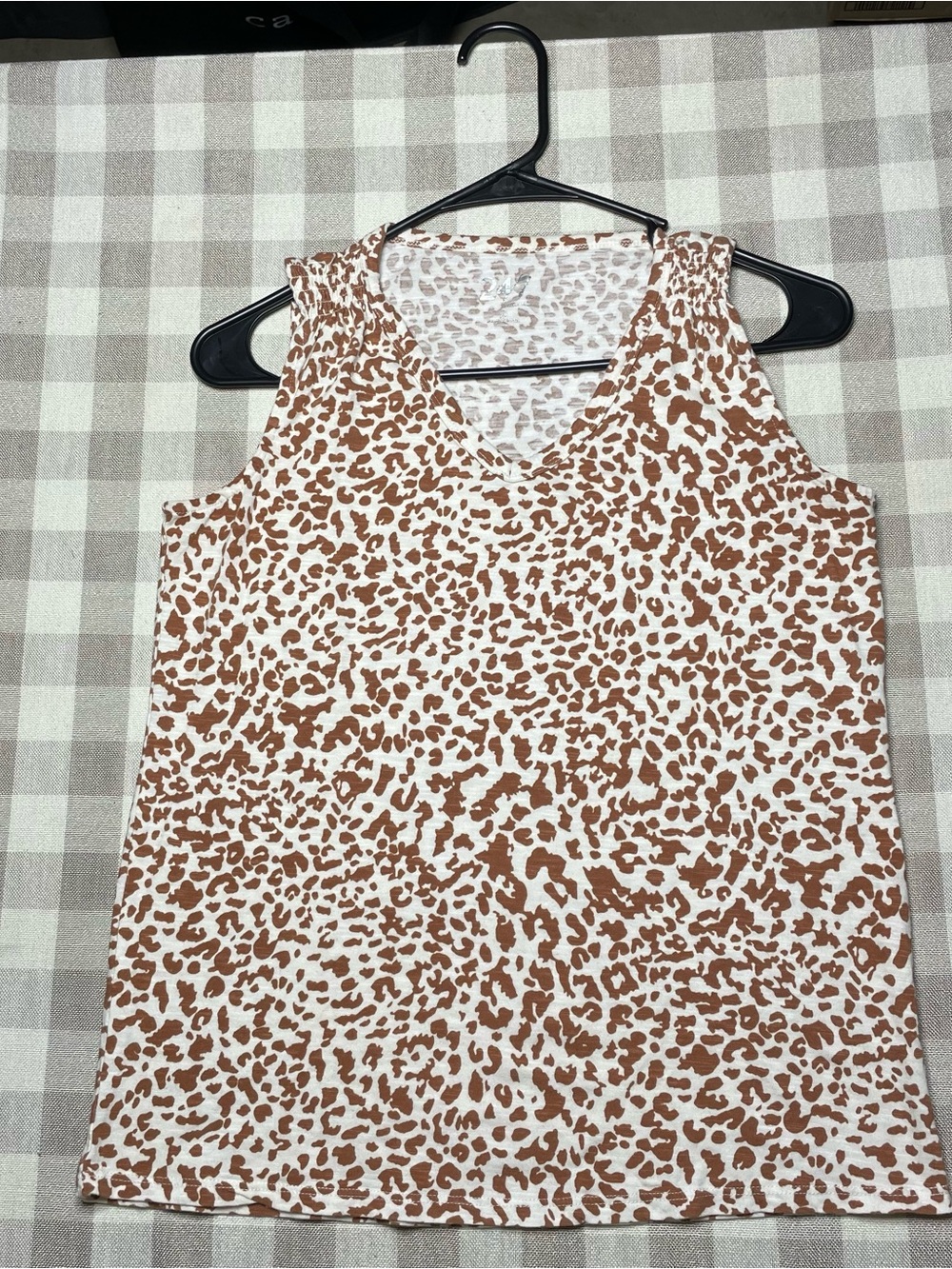 Maurices 24/7 Brown & White Leopard Print V-Neck Knit Tank XS